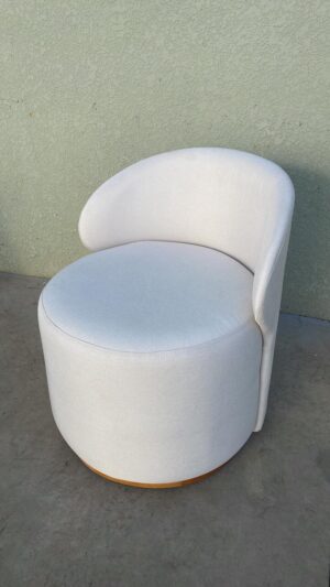 Poltrona Brenda - 75A.E x 60L x 45A.A